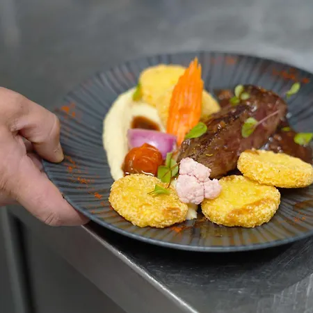 Western L'atelier 117 Hotel