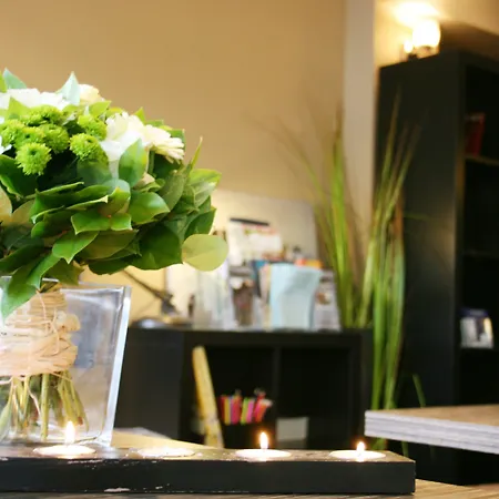 Western L'atelier 117 Hotel