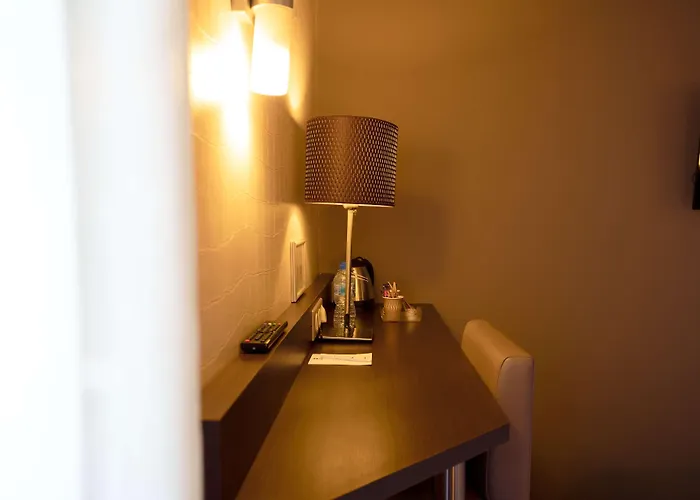 Western L'atelier 117 Hotel